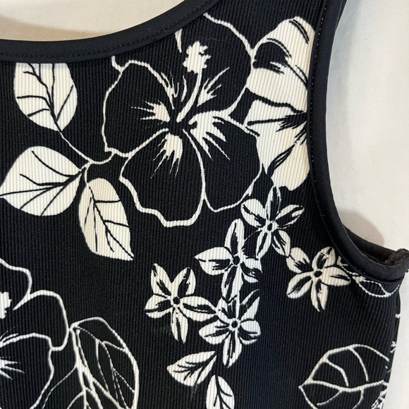L.L. Bean Tankini Top Black White Floral Print Ribbed Built In Bra Size 10 - Picture 3 of 5
